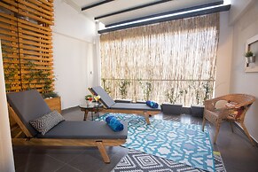 Polis Apartments