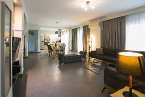 Polis Apartments