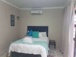 Sand River Cottages