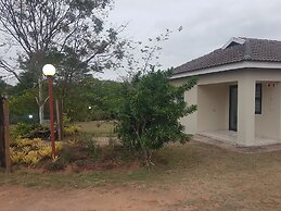 Sand River Cottages