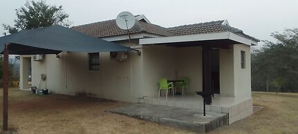 Sand River Cottages