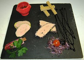 Le Continental Hotel