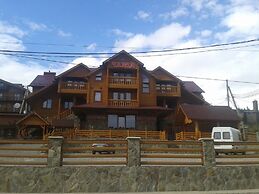 Charda Hotel