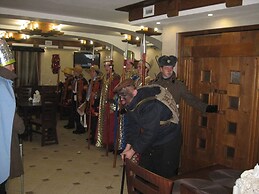 Charda Hotel