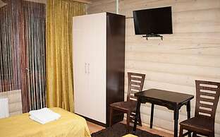 Charda Hotel