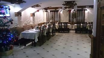 Charda Hotel