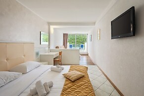 MASLINICA Narcis Hotel