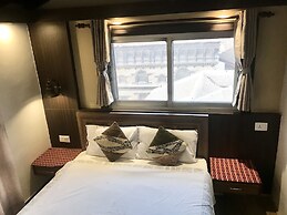 Shiva Guest House