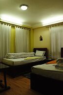 Sunny Guest House and Cafe