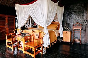 Most Exotic Beachfront Villa Keong
