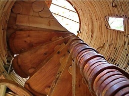Sycamore Avenue Treehouses