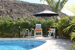 Vineland Holiday Villas