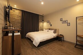 Hotel Gray