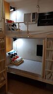 Crossroads Hostel Manila