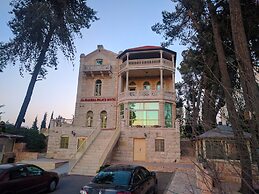 Alhambra Palace Hotel Suites