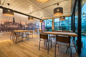Sleep Box Sukhumvit 22