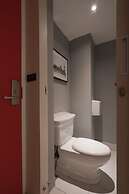 Sleep Box Sukhumvit 22