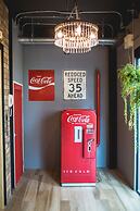 Sleep Box Sukhumvit 22