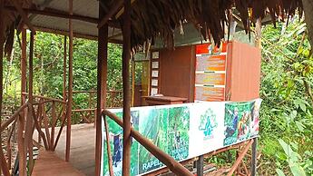Avatar Amazon Lodge & Canopy Park