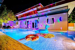 Mondara Vacation Home