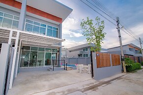Mondara Vacation Home