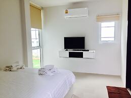 Mondara Vacation Home
