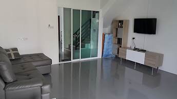 Mondara Vacation Home
