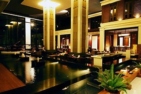 Sunee Grand Hotel