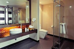 Sunee Grand Hotel