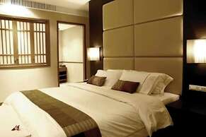 Sunee Grand Hotel