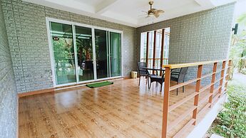 Baan Suan Khunta Golf Resort