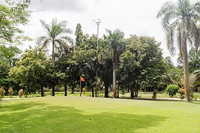 Baan Suan Khunta Golf Resort