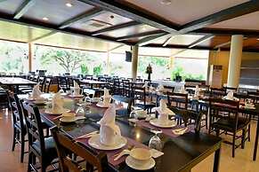 Sir James Resort