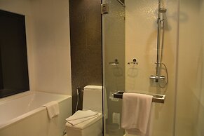 Sir James Resort
