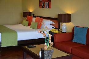 Sir James Resort