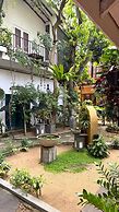 Gomez Place