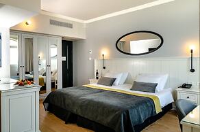 Royal Plaza Hotel