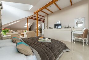 Riviera Resort Modlin Airport