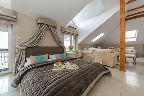 Riviera Resort Modlin Airport