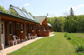 Quiet Bay: Lakeside Escape