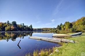 Quiet Bay: Lakeside Escape