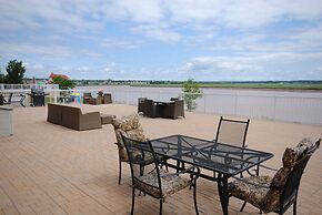 Premiere Suites Moncton