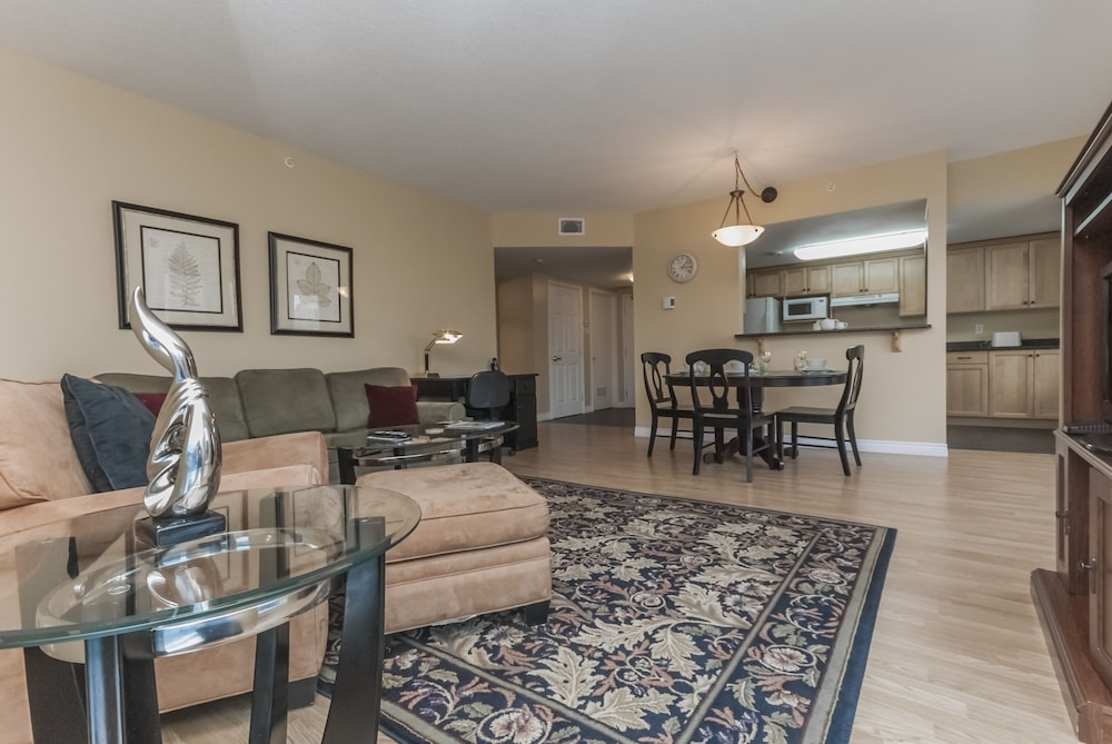 Premiere Suites Moncton