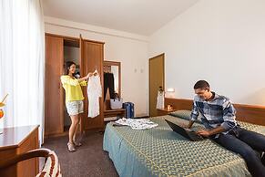 Hotel International