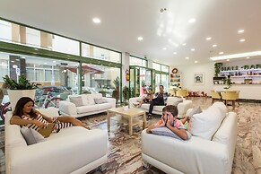 Hotel International