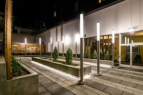 Hilton Garden Inn Calgary Downtown