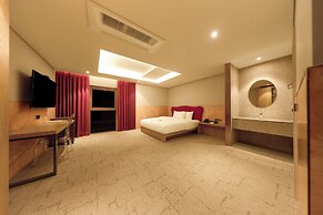 Capace Hotel