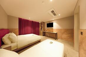 Capace Hotel