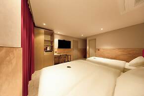Capace Hotel