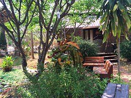 Montri Garden House